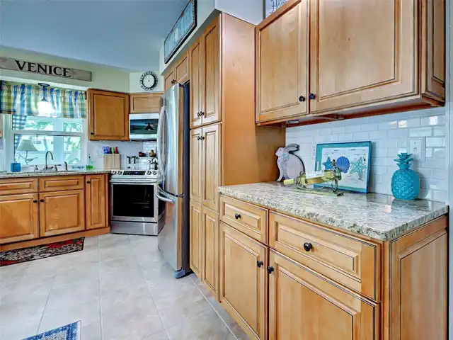 Listing Photo 19