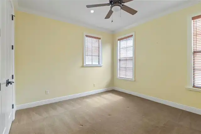 Listing Photo 34
