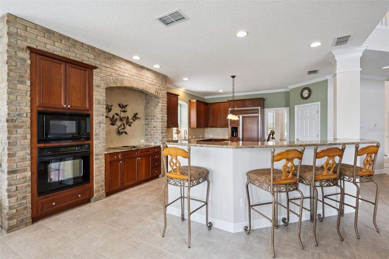 Listing Photo 17