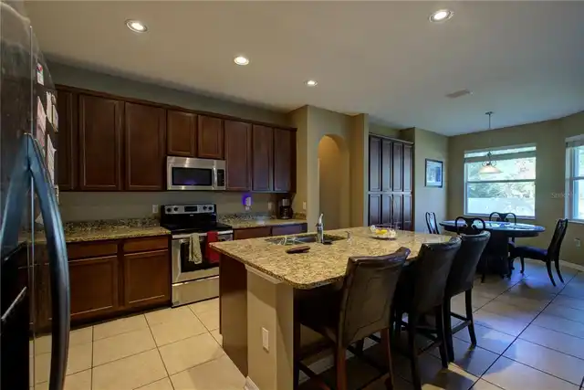 Listing Photo 6