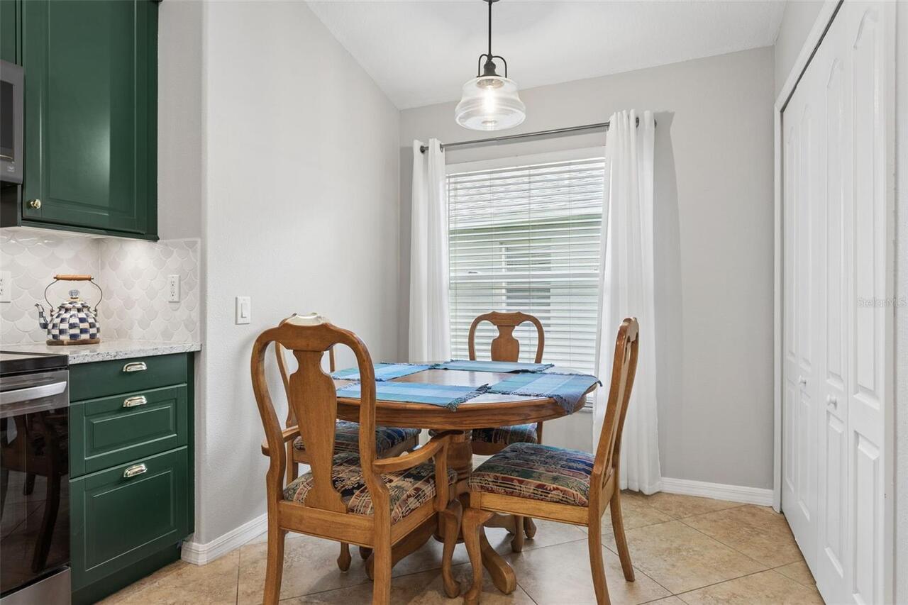 Listing Photo 11
