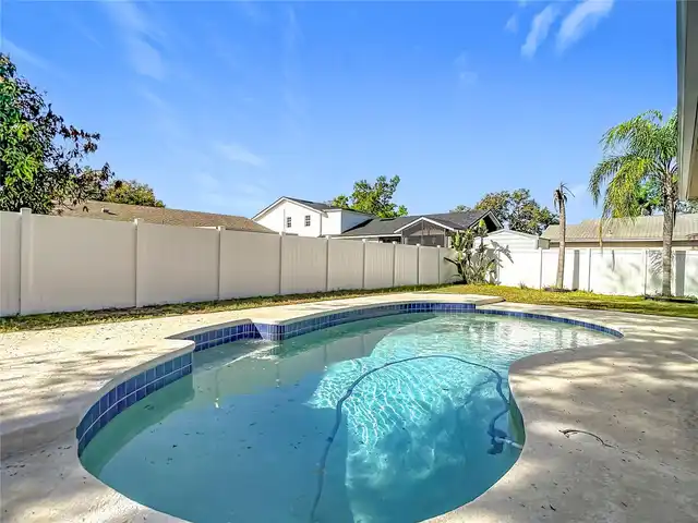 Listing Photo 15