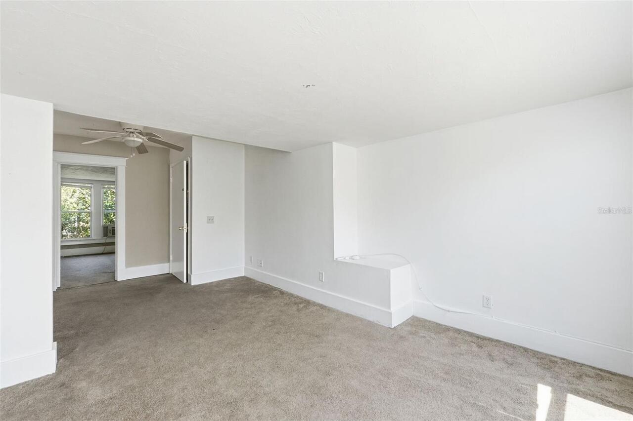 Listing Photo 7