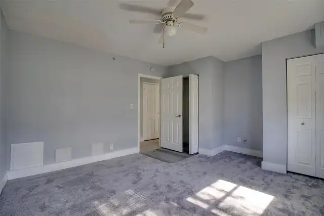 Listing Photo 9