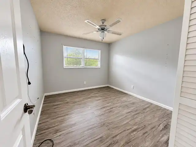 Listing Photo 38
