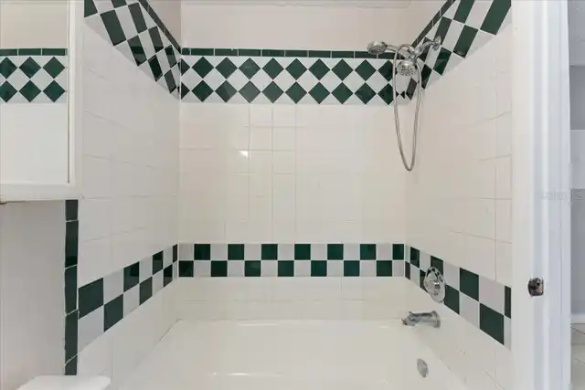 Listing Photo 18