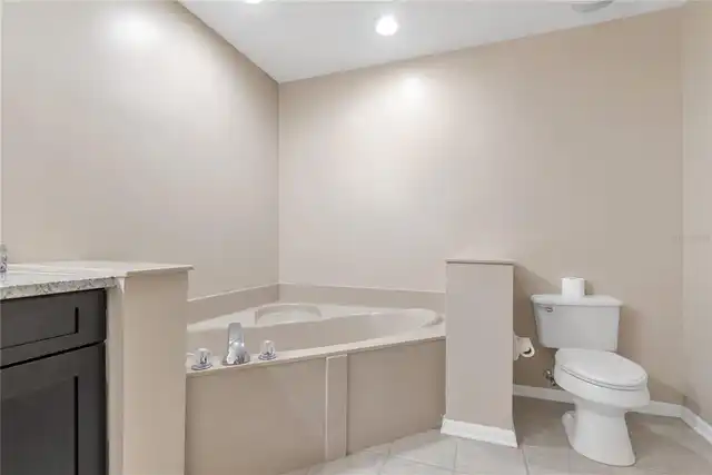 Listing Photo 25