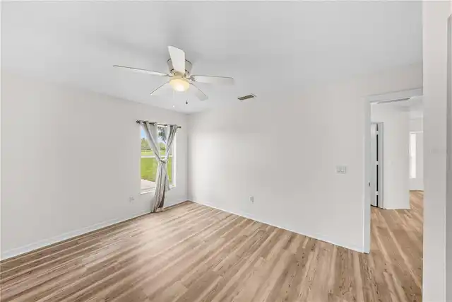 Listing Photo 26