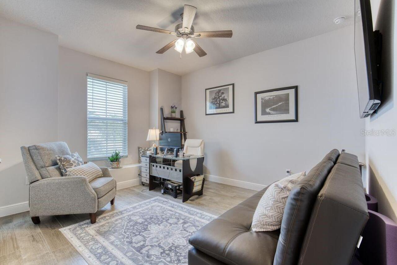 Listing Photo 18