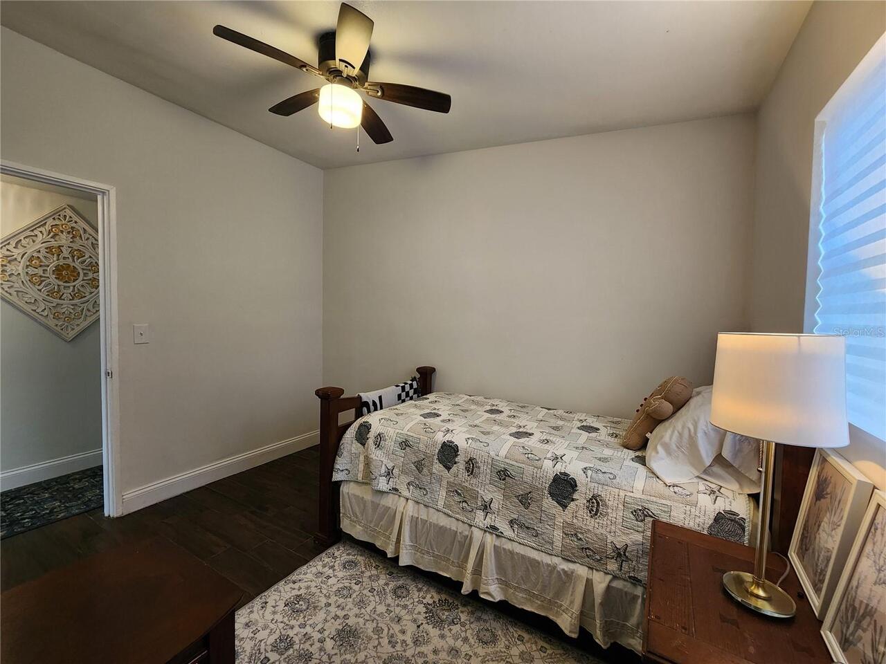 Listing Photo 10