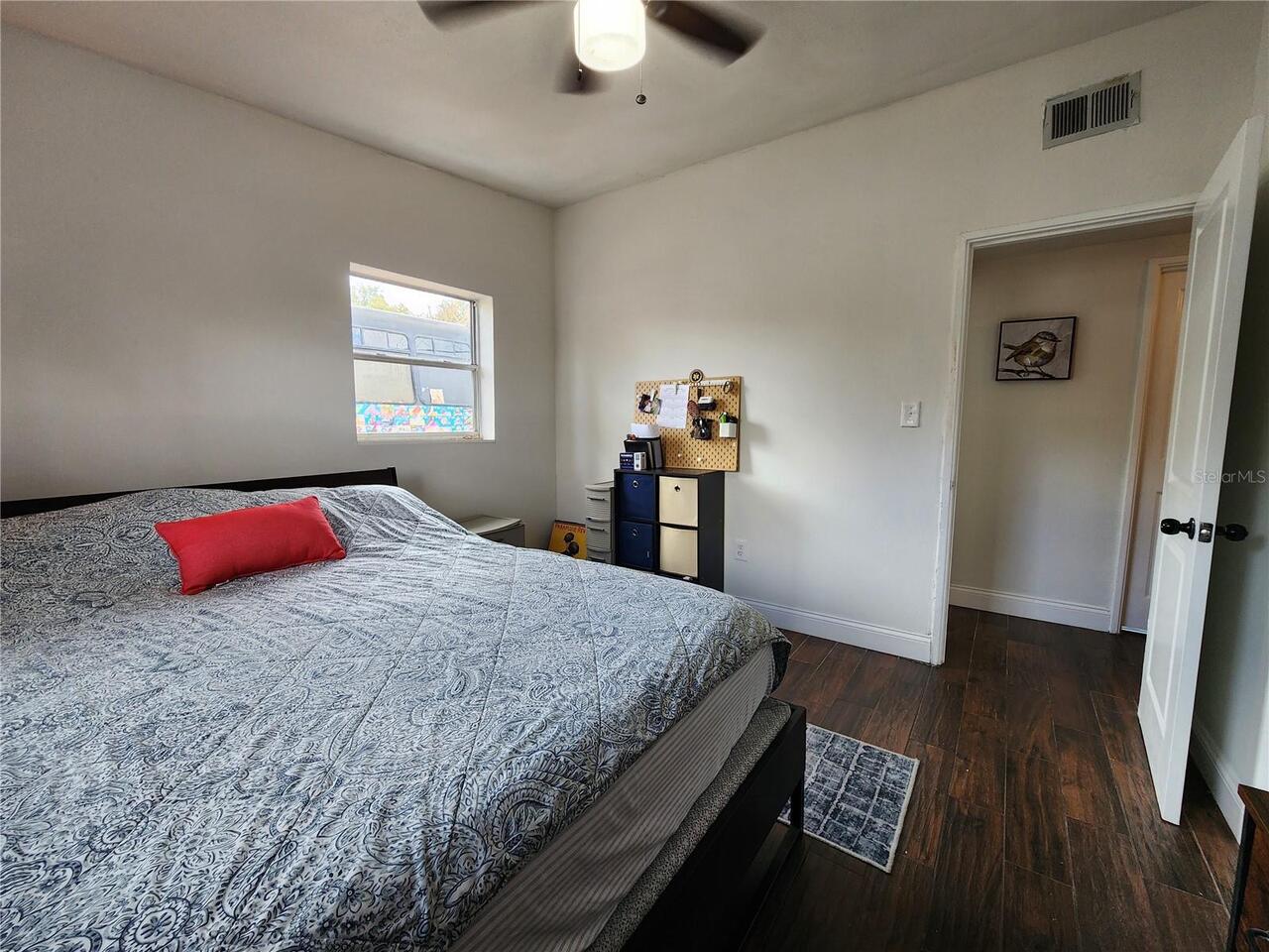 Listing Photo 14