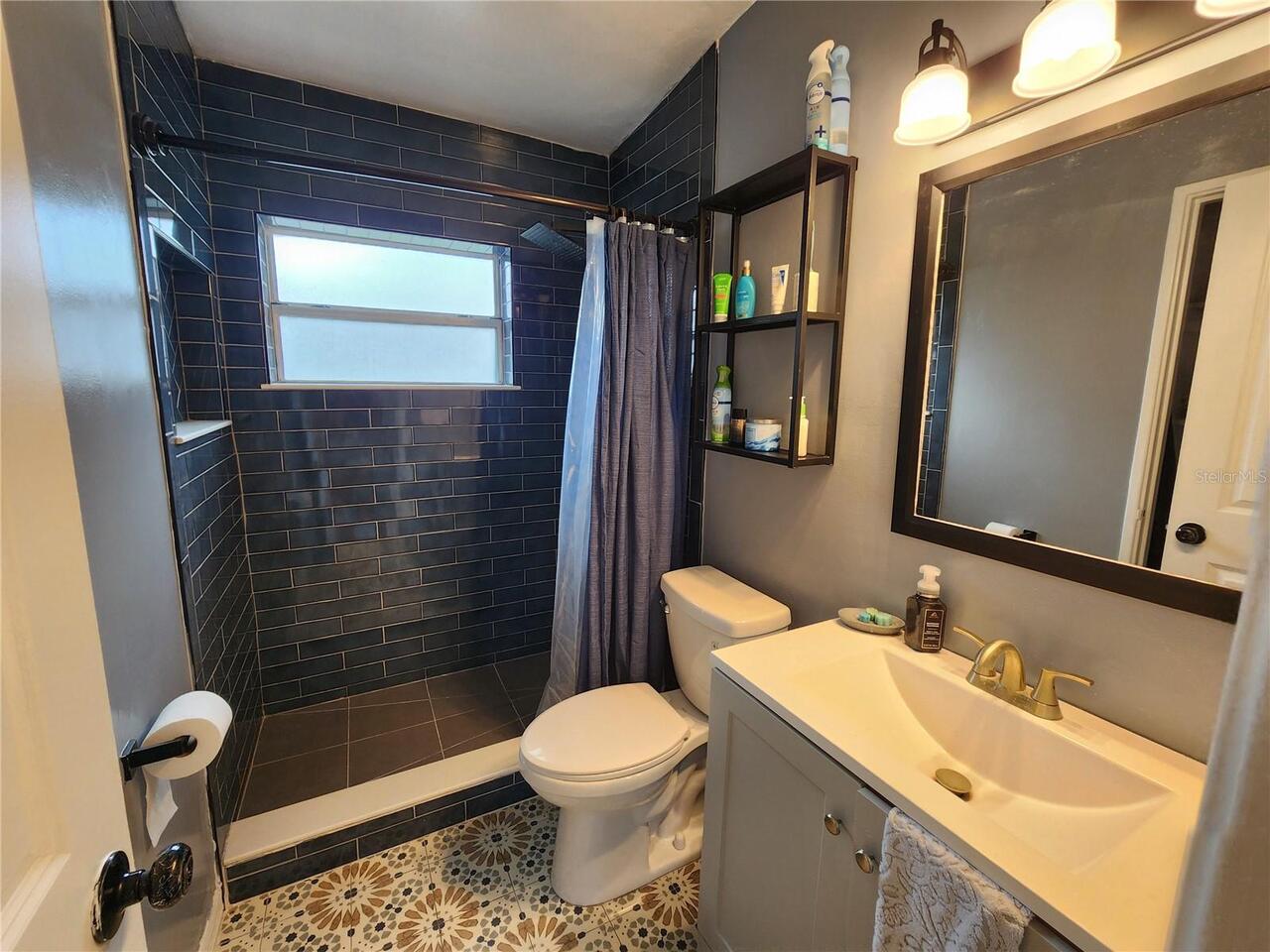 Listing Photo 17