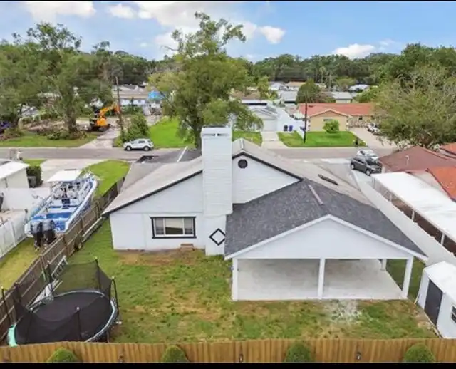 Listing Photo 16