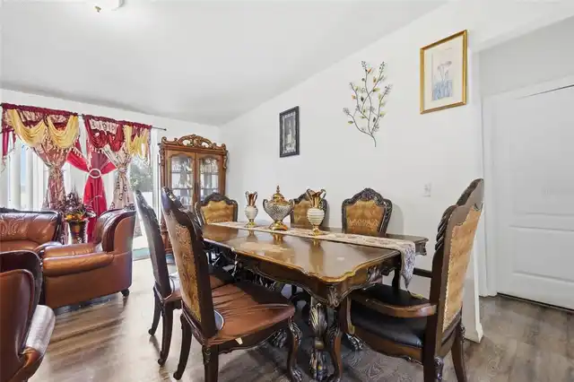 Listing Photo 11