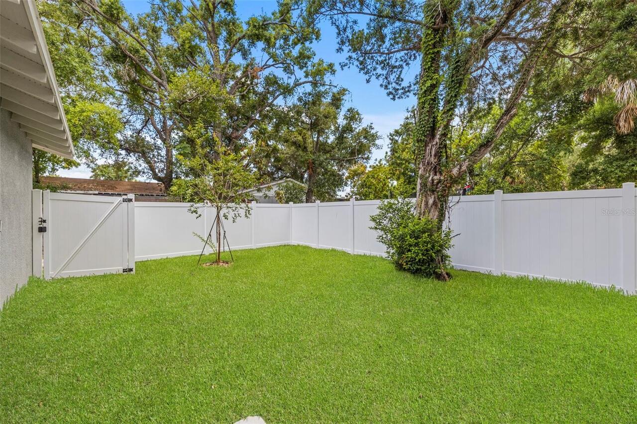Listing Photo 8