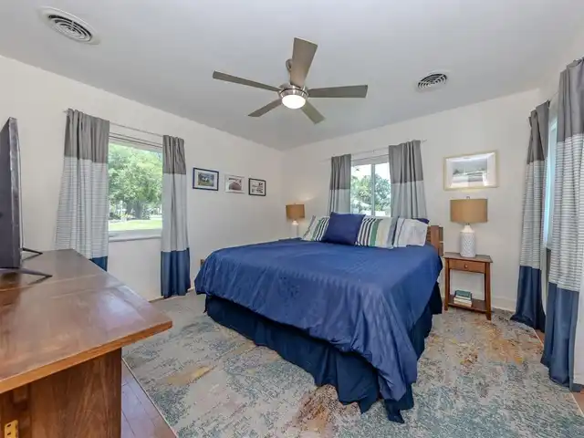 Listing Photo 24