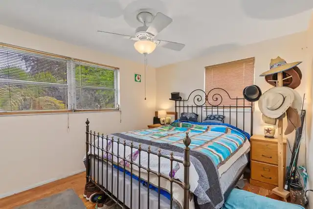 Listing Photo 14