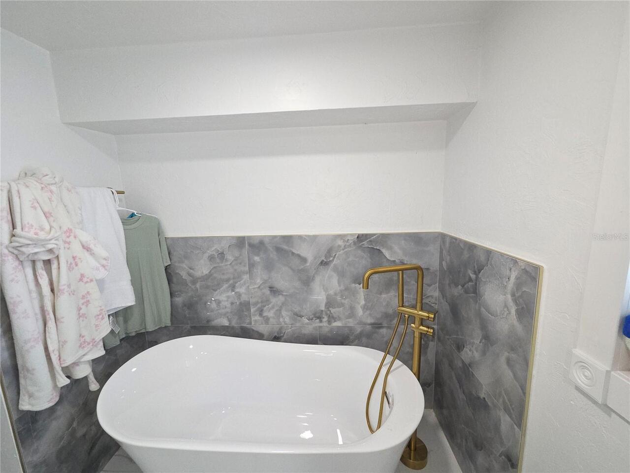 Listing Photo 21