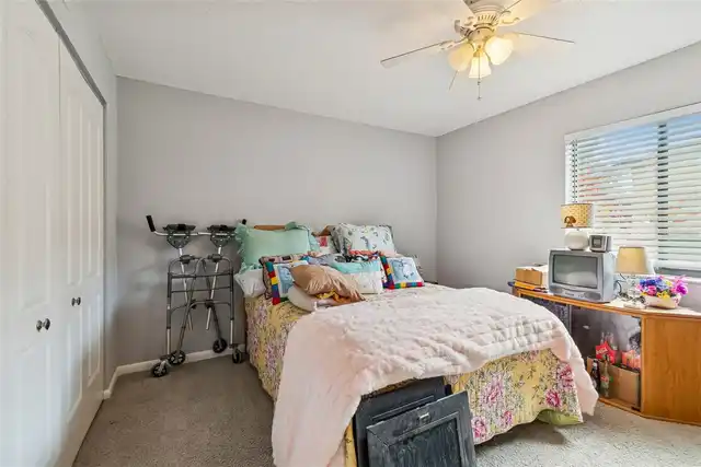 Listing Photo 16