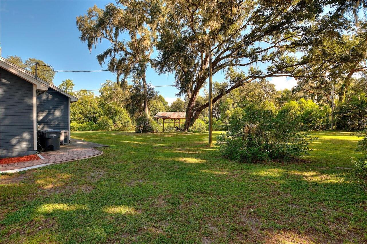 Listing Photo 12