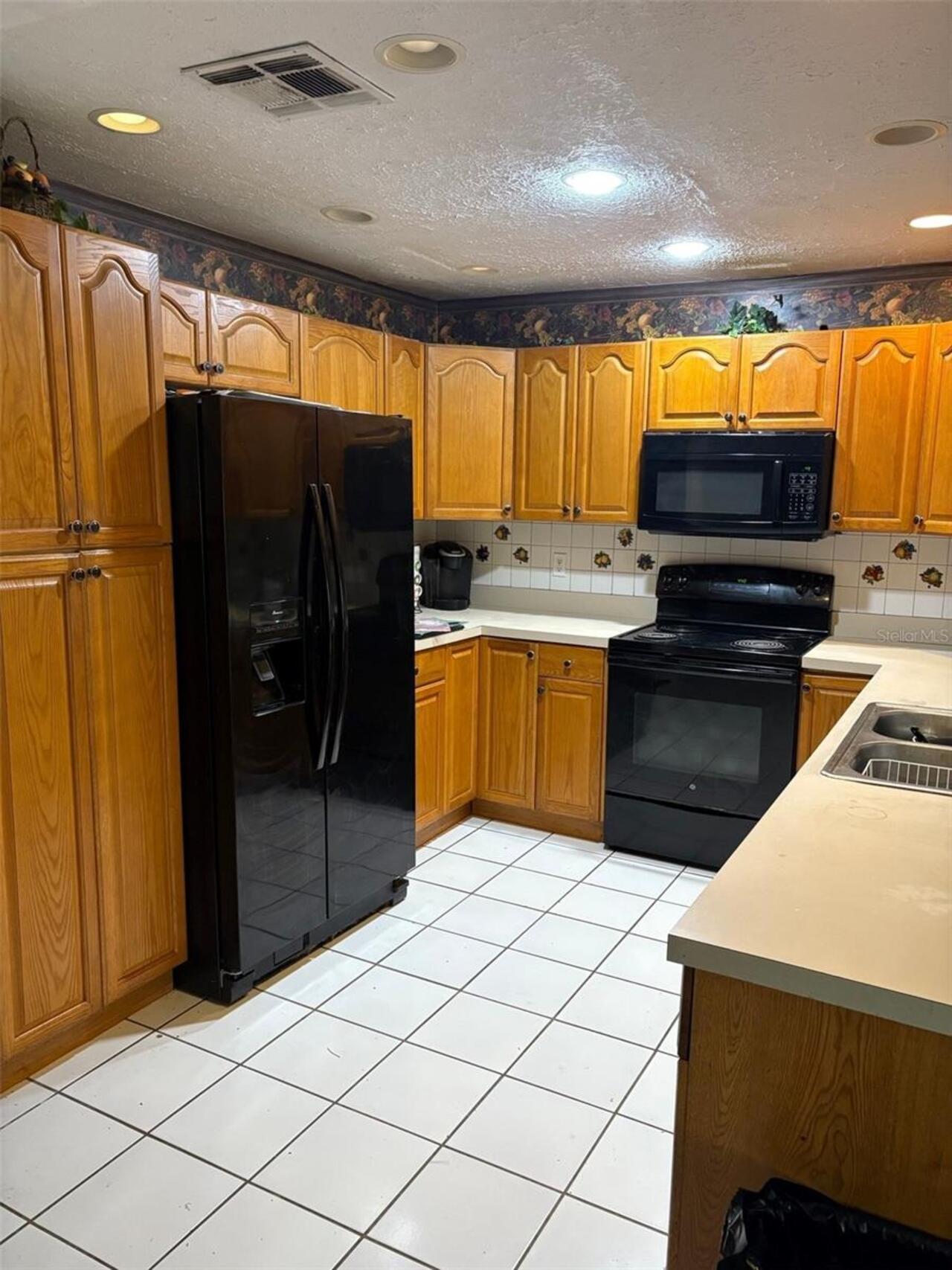 Listing Photo 8
