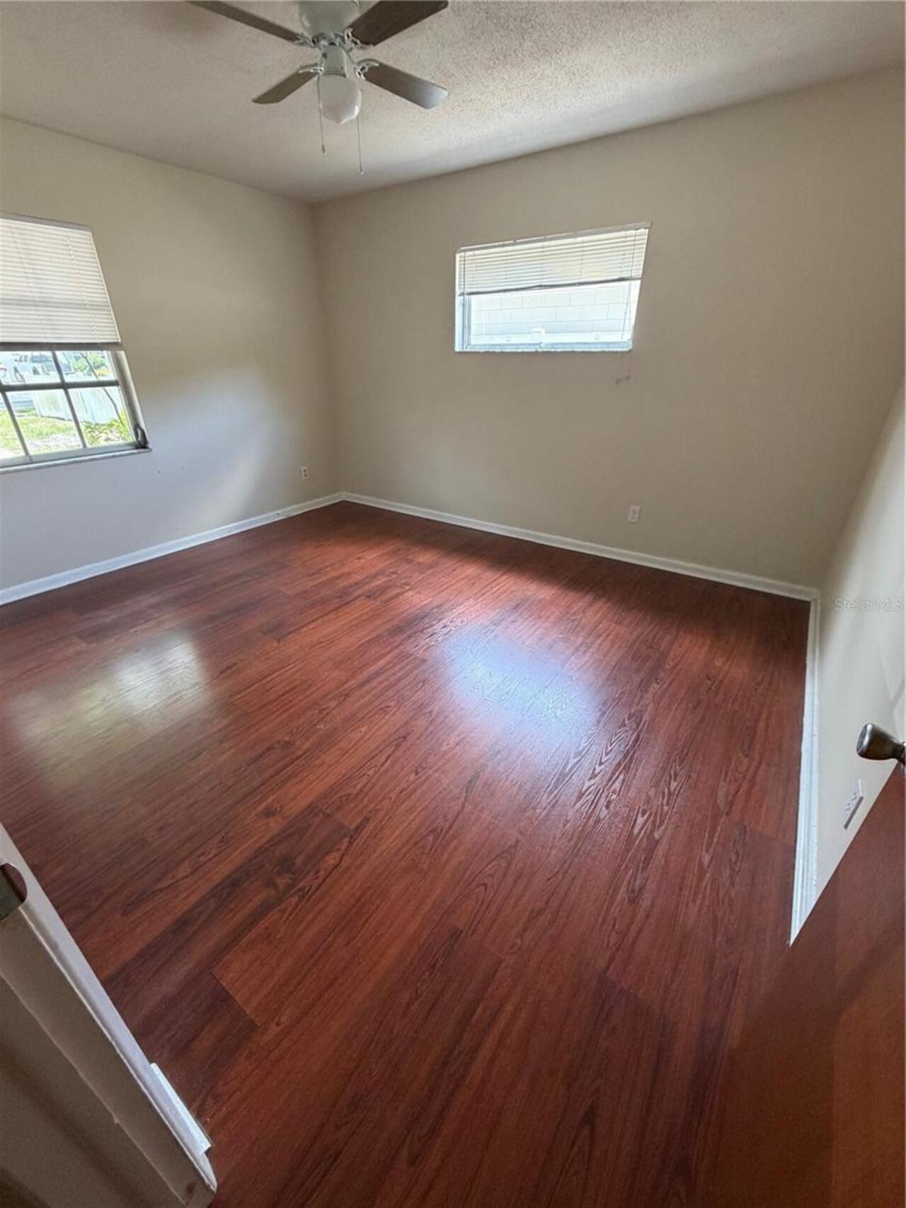 Listing Photo 9