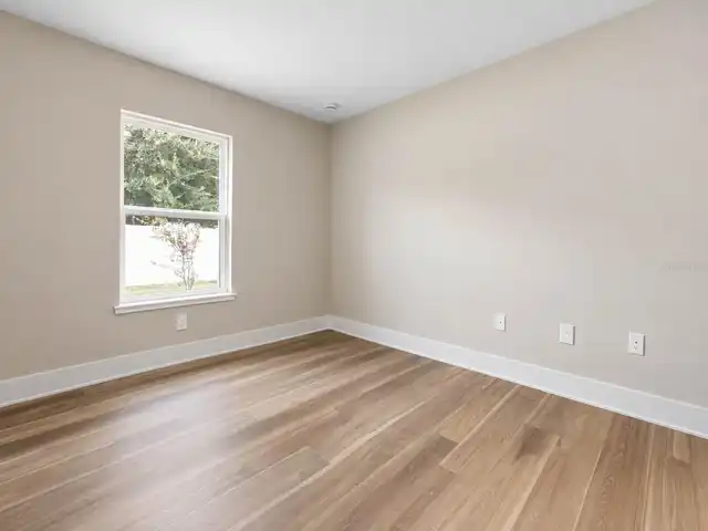 Listing Photo 34