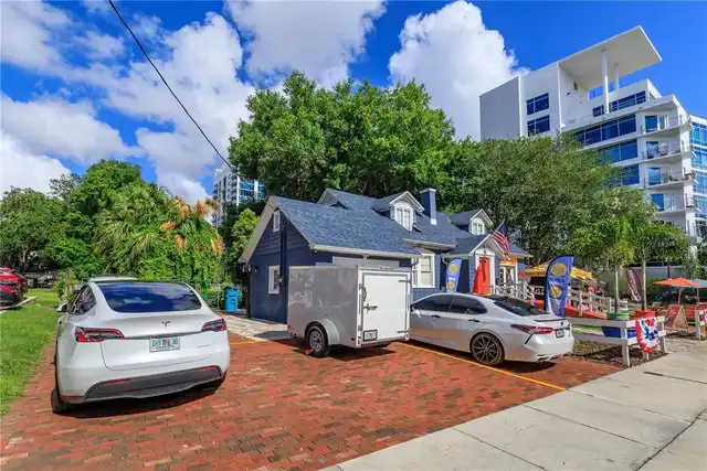 Listing Photo 6
