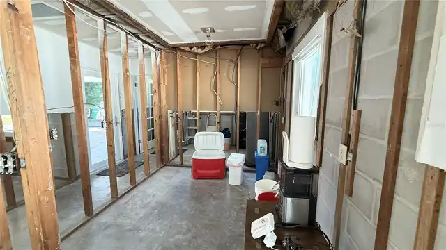 Listing Photo 10