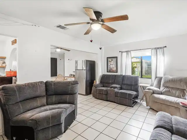Listing Photo 7