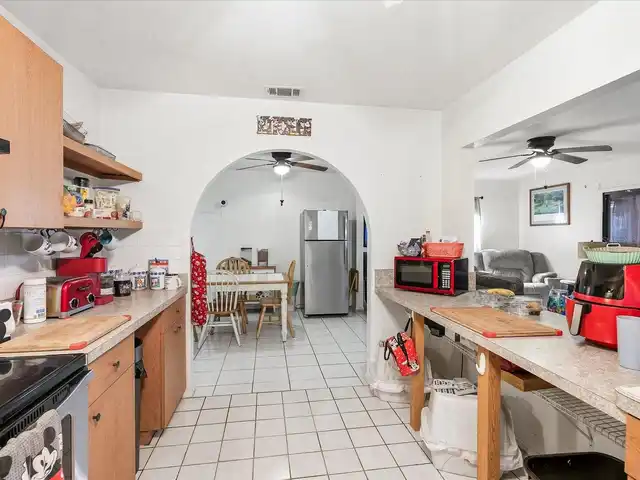 Listing Photo 14