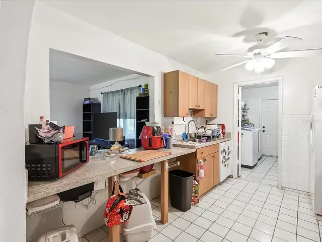 Listing Photo 16