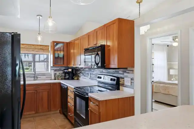 Listing Photo 15