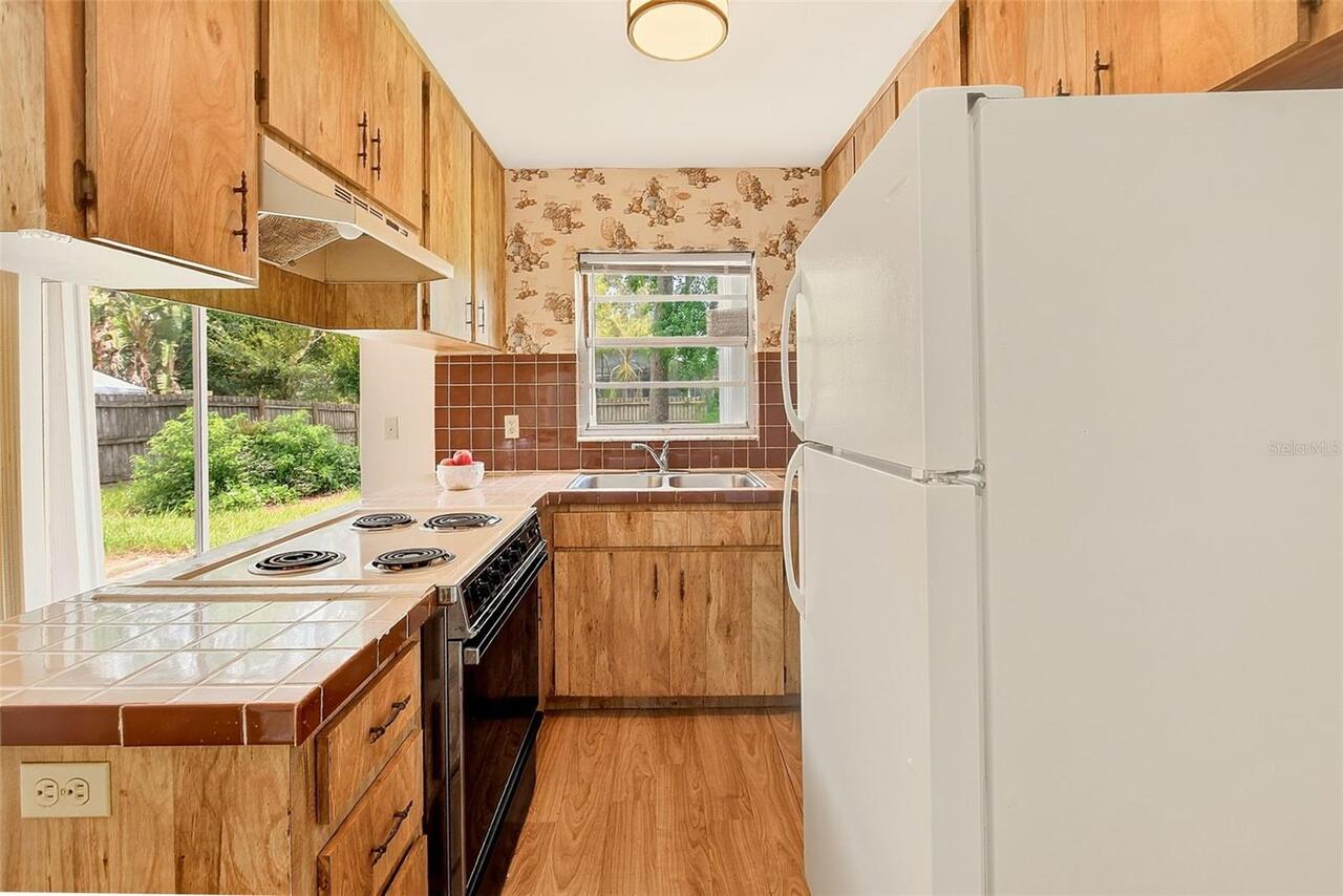 Listing Photo 9