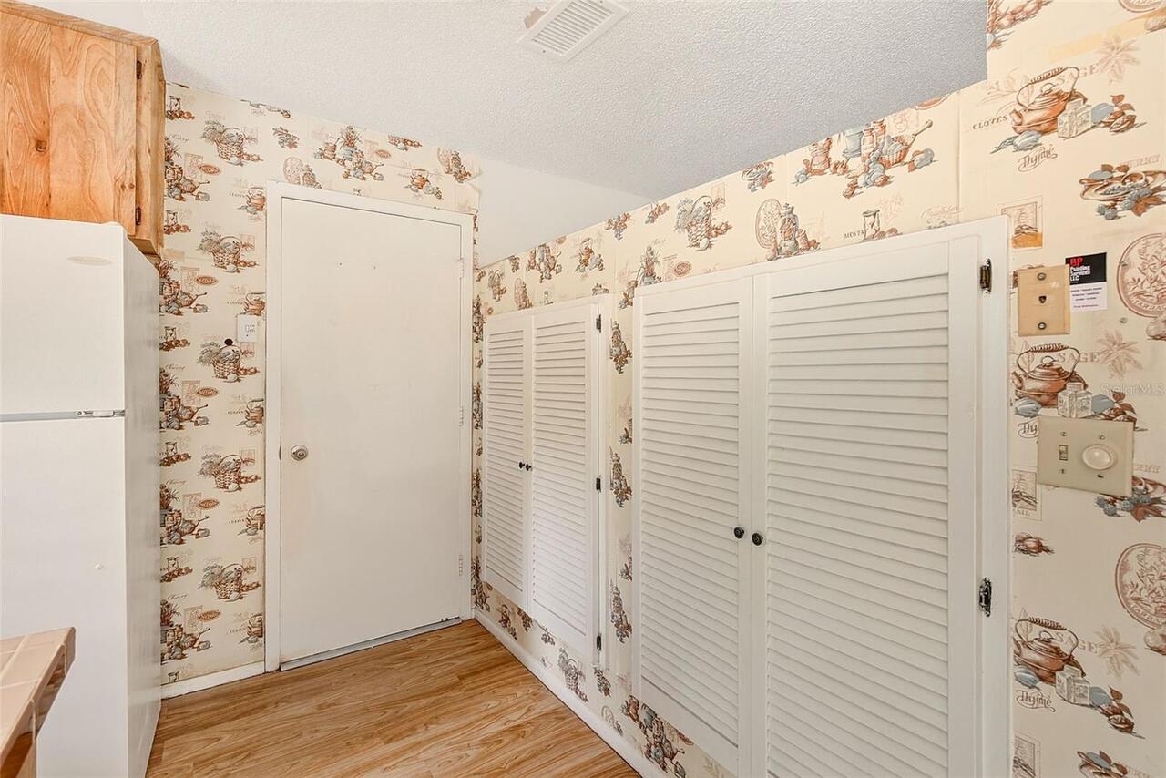 Listing Photo 12