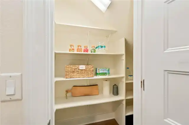 Listing Photo 11