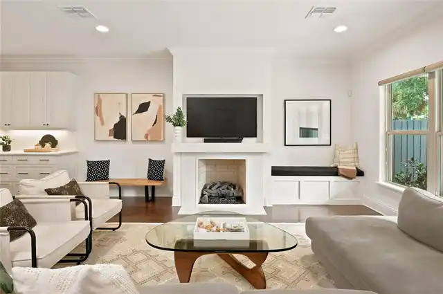 Listing Photo 16