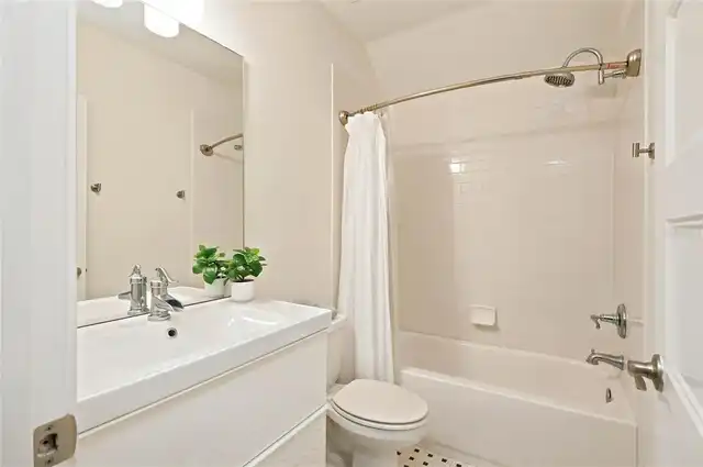 Listing Photo 37