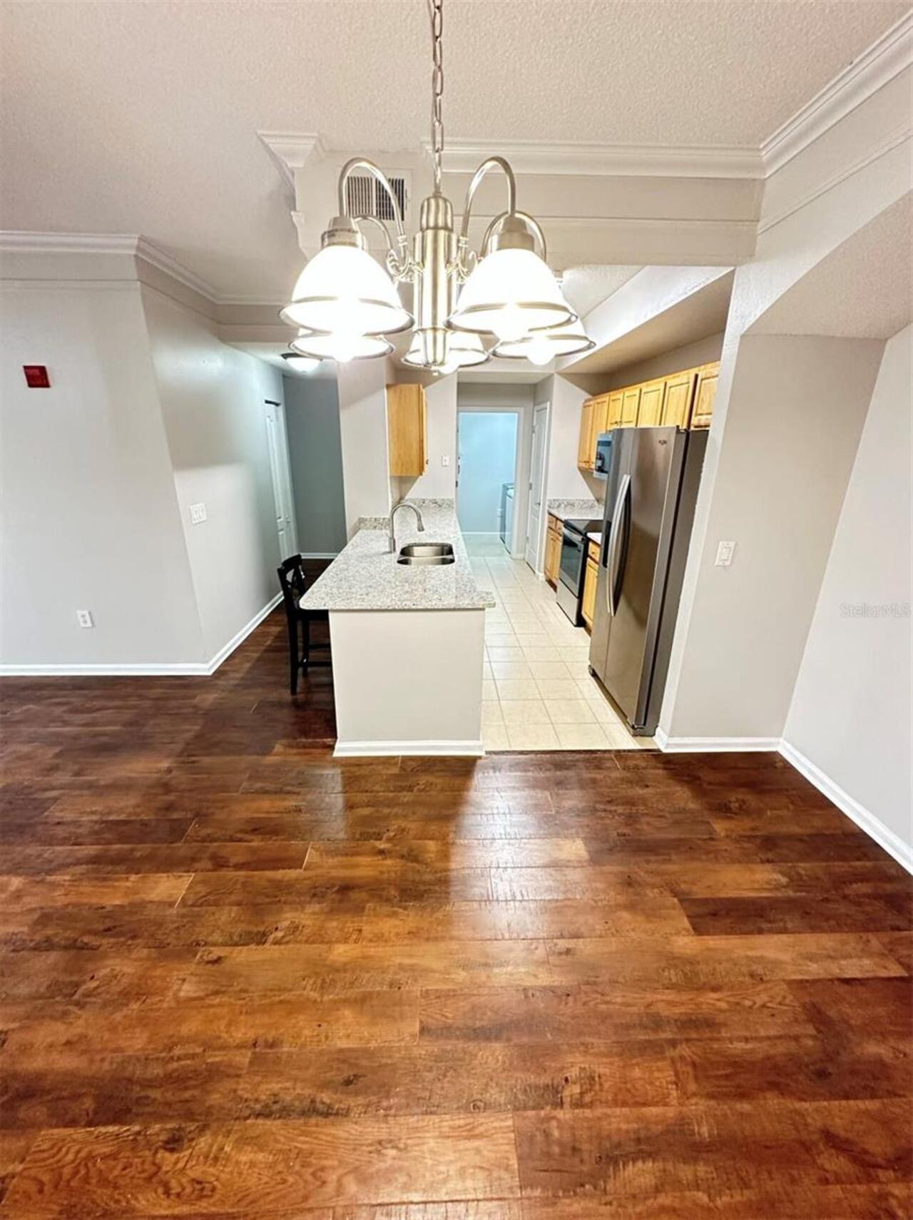 Listing Photo 9