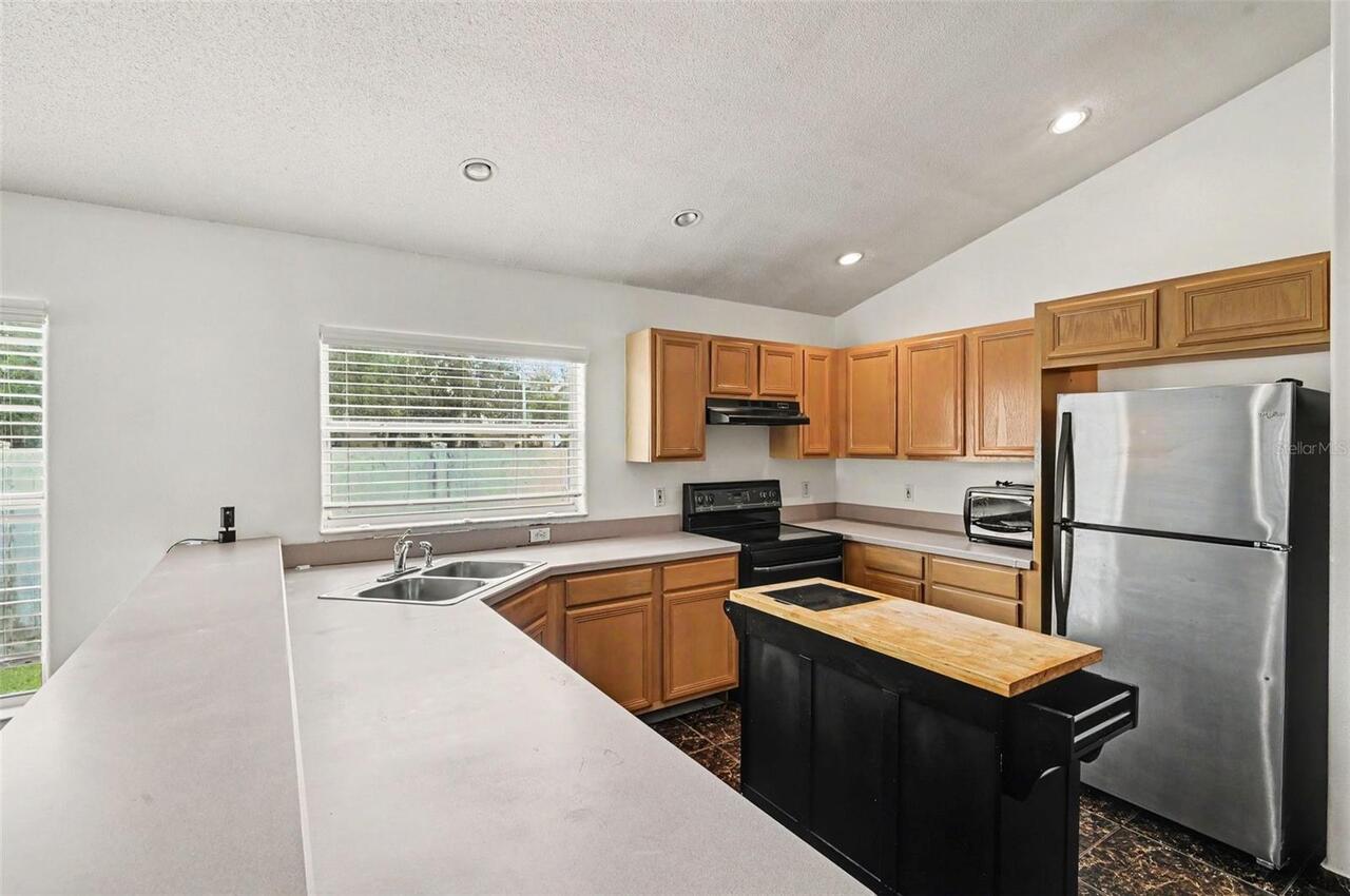 Listing Photo 17
