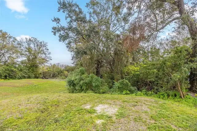 Listing Photo 25