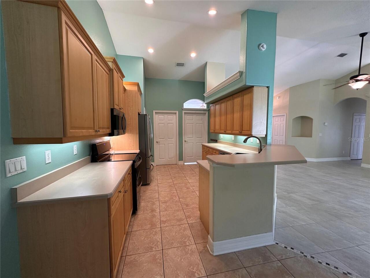 Listing Photo 10
