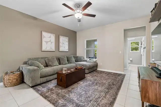 Listing Photo 10