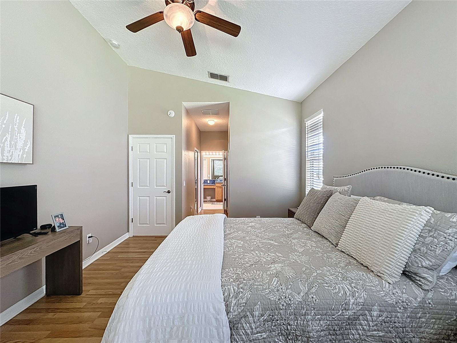 Listing Photo 24