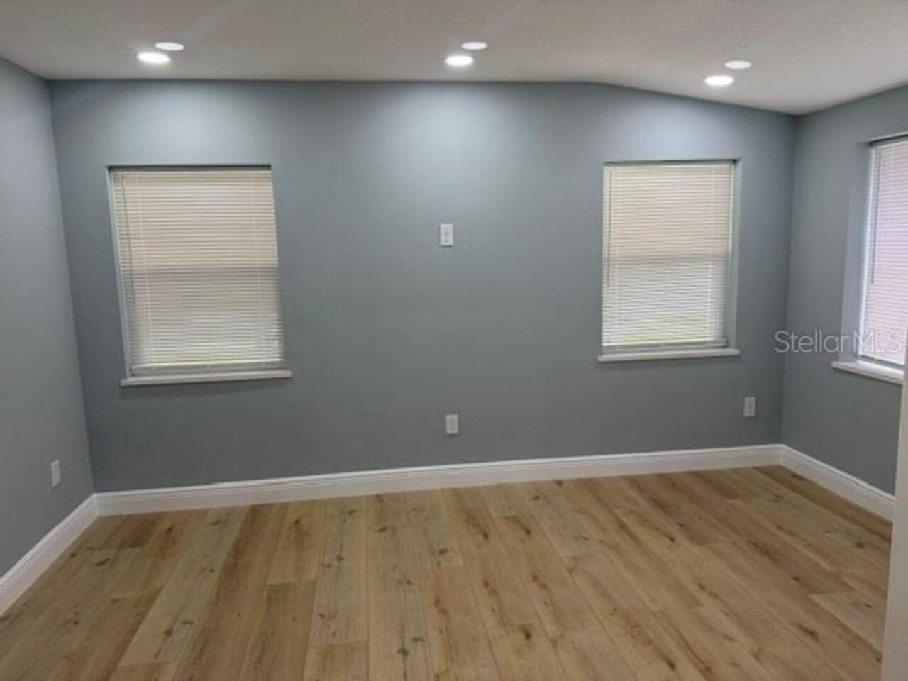 Listing Photo 7