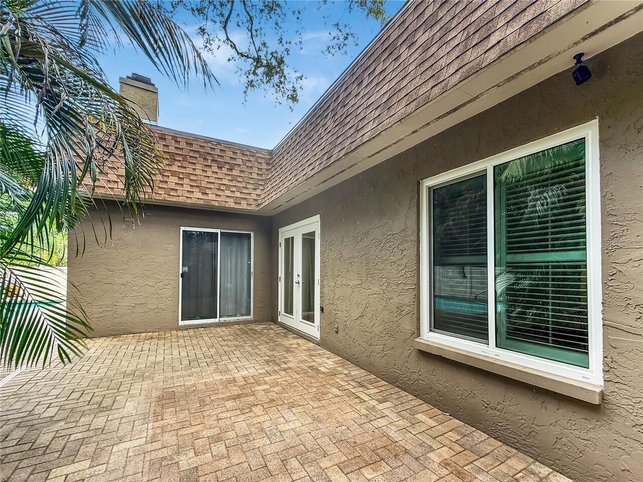 Listing Photo 11