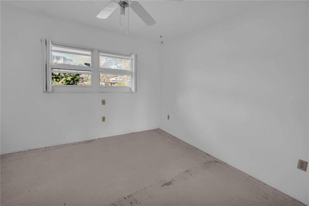 Listing Photo 14