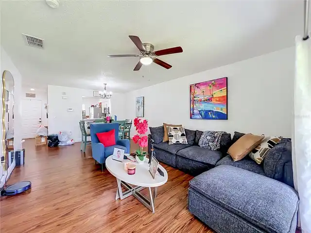 Listing Photo 14