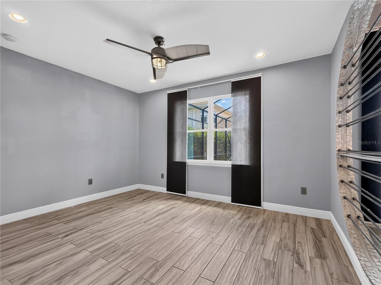 Listing Photo 17