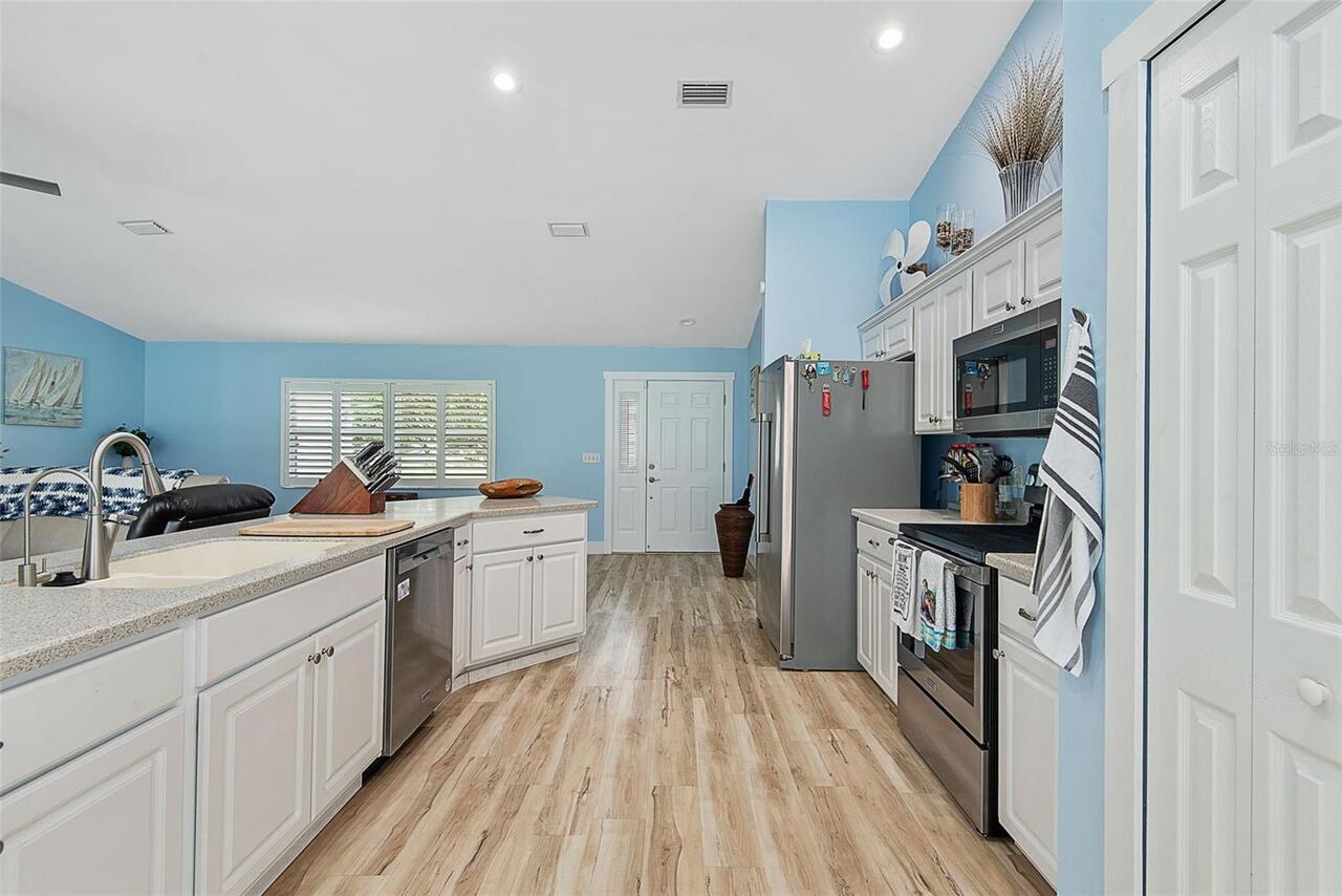 Listing Photo 17
